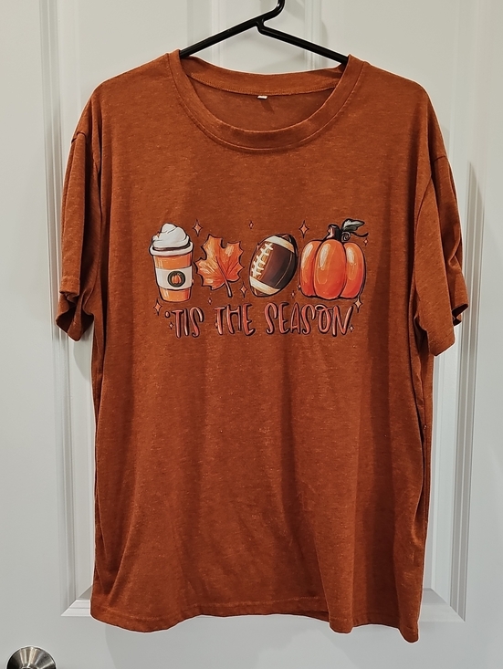 Tops - Women's Orange 'Tis The Season' Short-Sleeve Graphic Tee